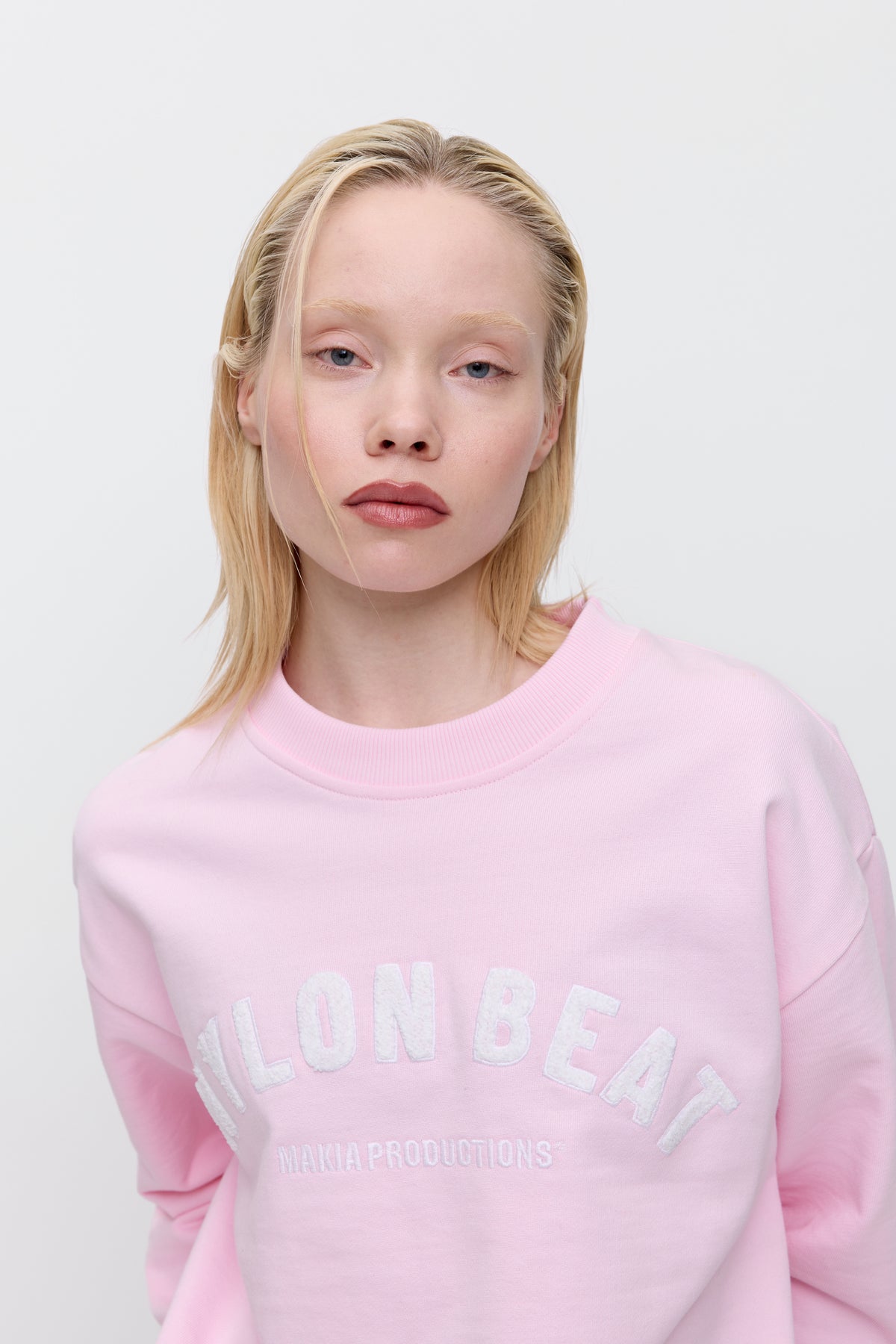 Nylon collegepaita