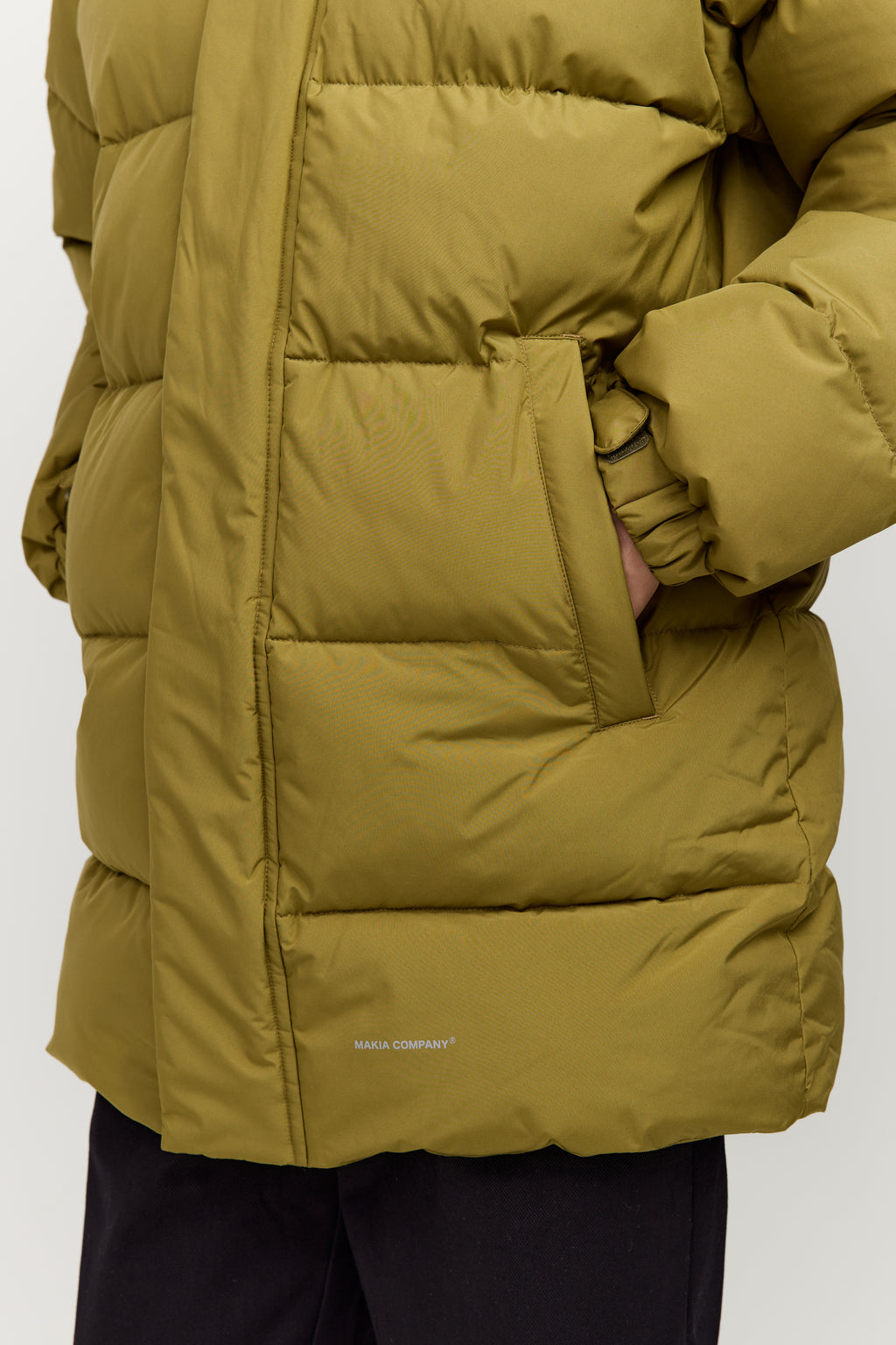 Aamos Jacket
