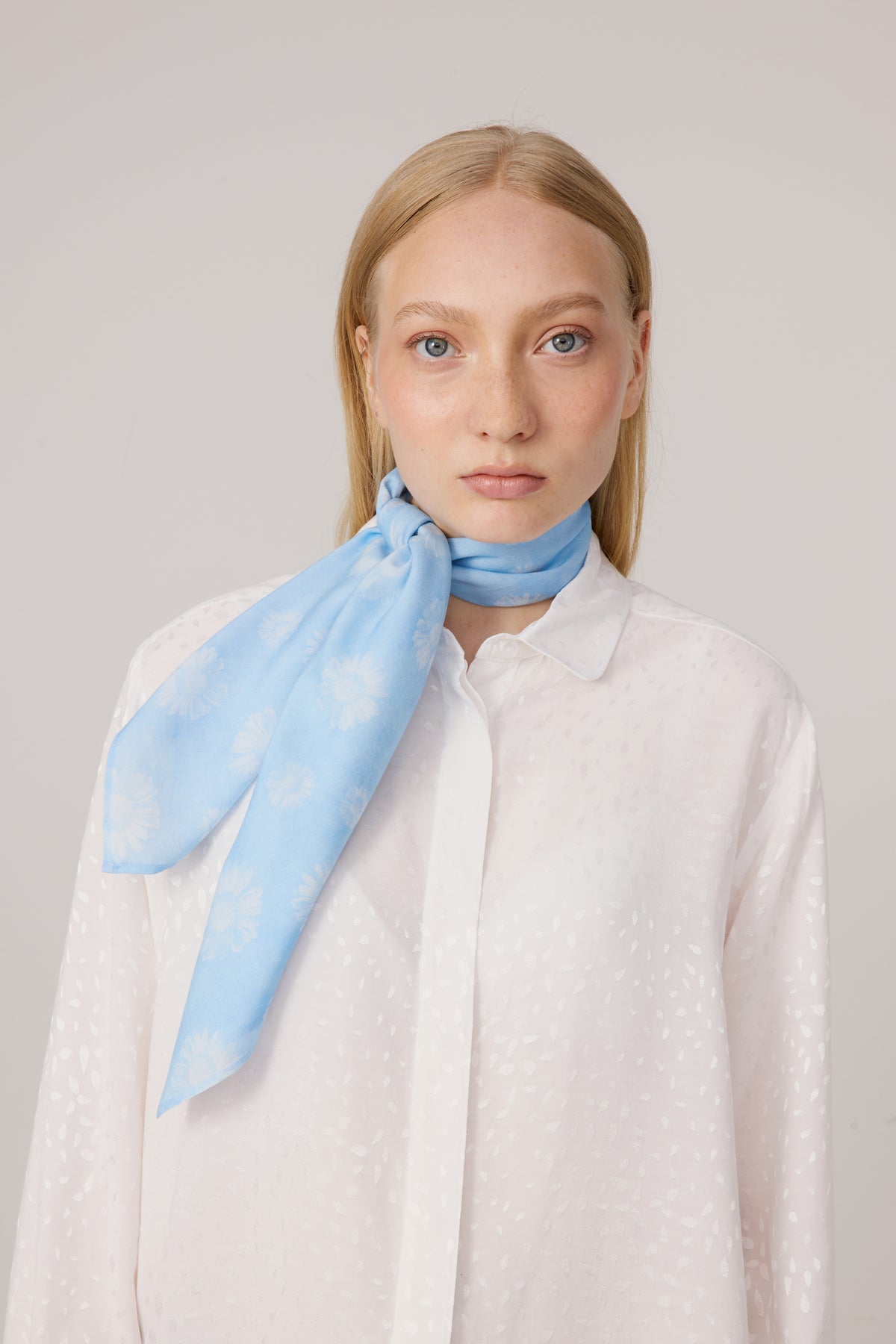 Fleurine Scarf