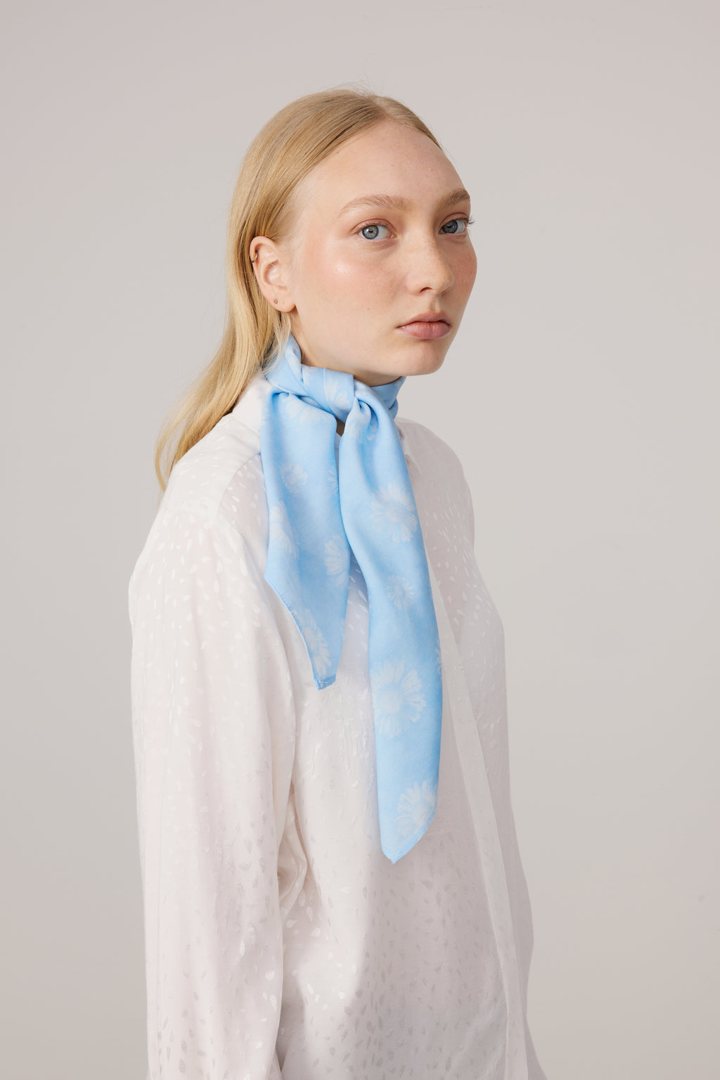 Fleurine Scarf