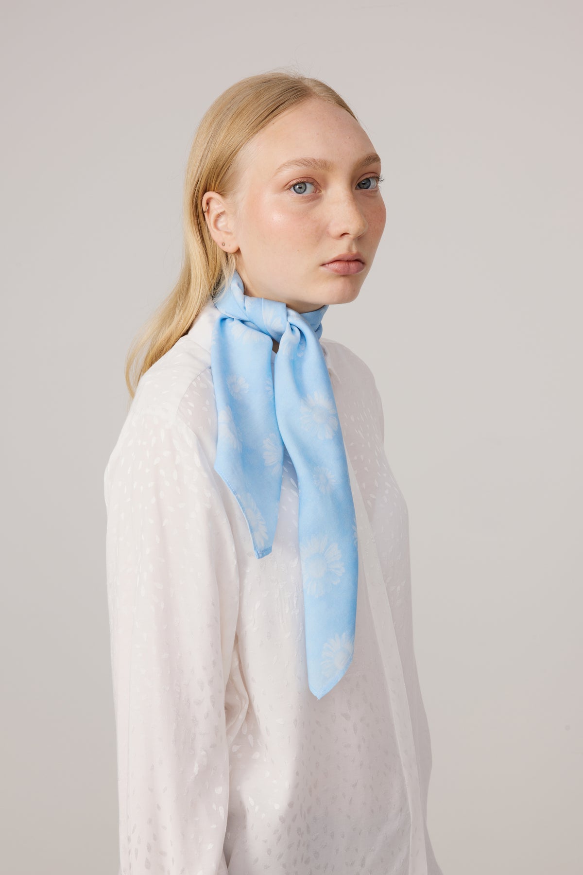 Fleurine Scarf