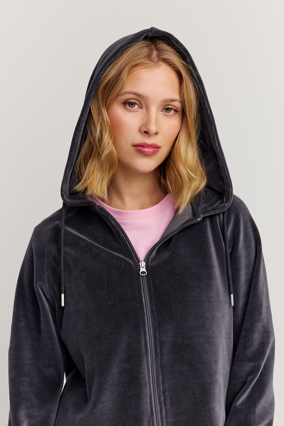 Anne Zip Hoodie