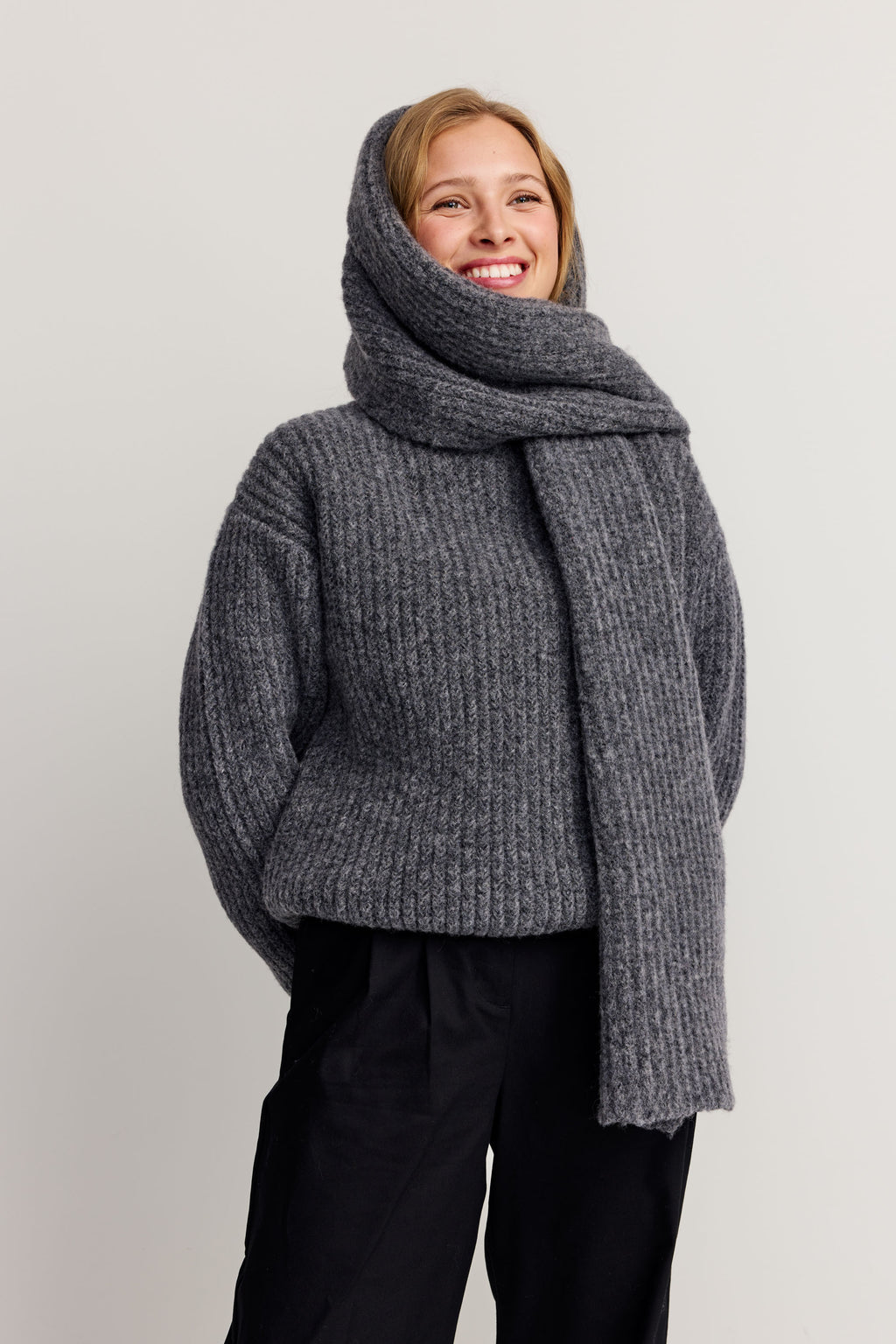 Linnea Scarf