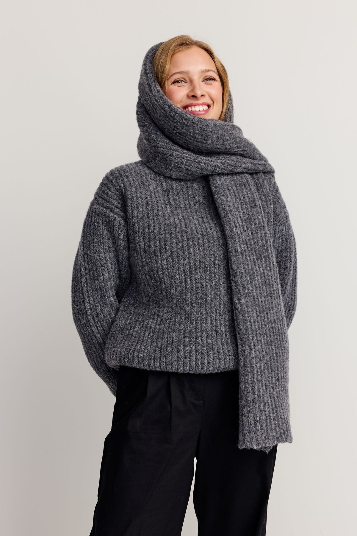 Linnea Scarf