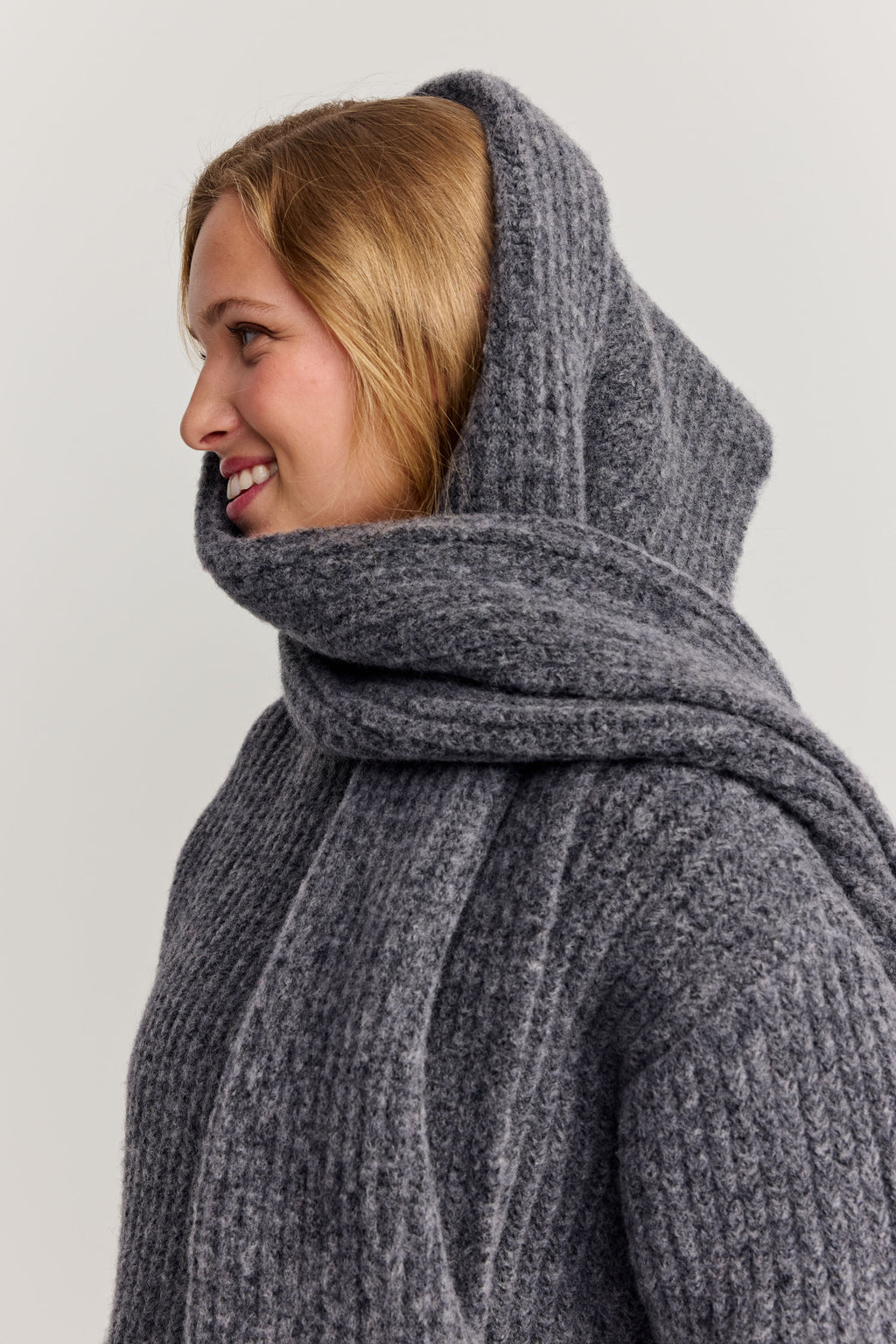 Linnea Scarf